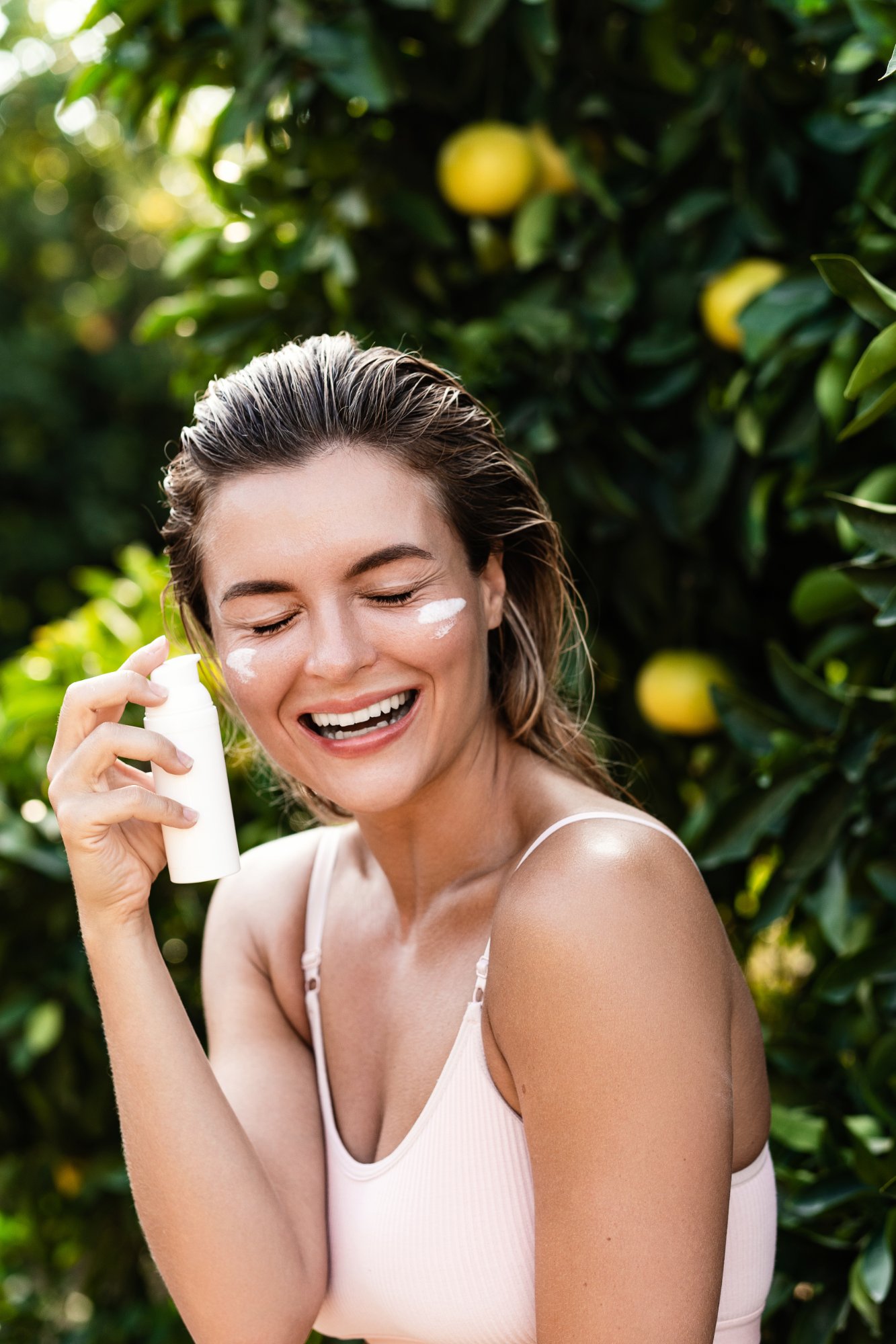 Pele na menopausa: por que muda e como preservar firmeza e hidratação