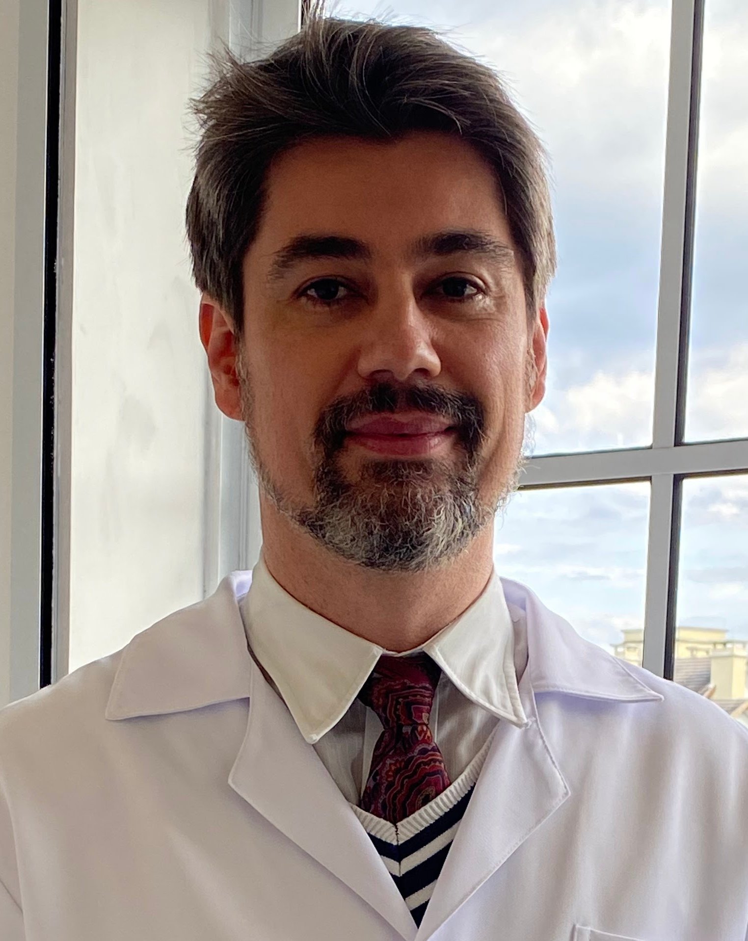 Dr. Damiê De Villa