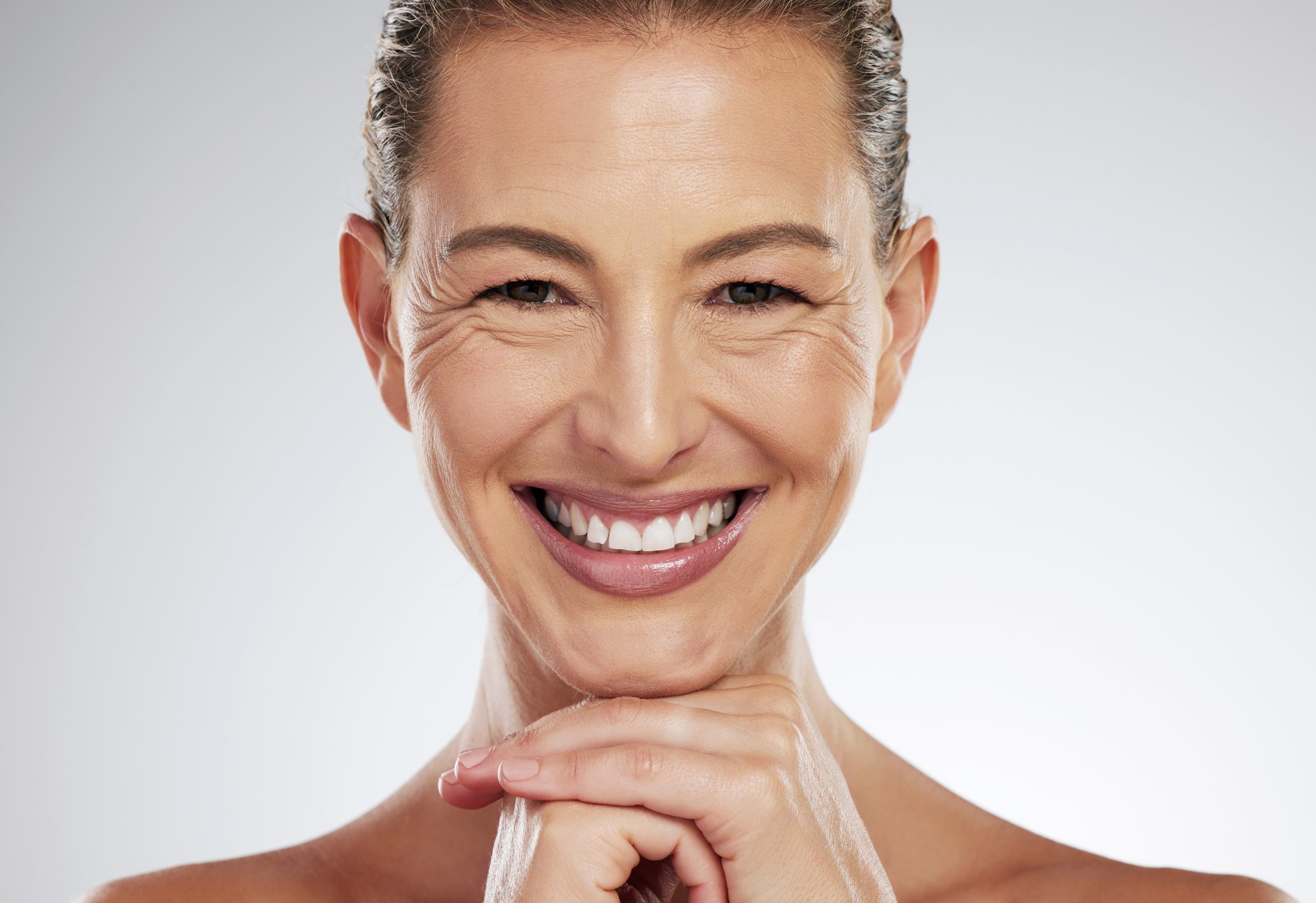 Flacidez facial: compreenda suas causas e como tratá-la